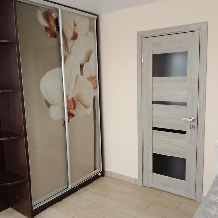 105 Appartement Khmelʼnytsʼkyy Buitenkant foto