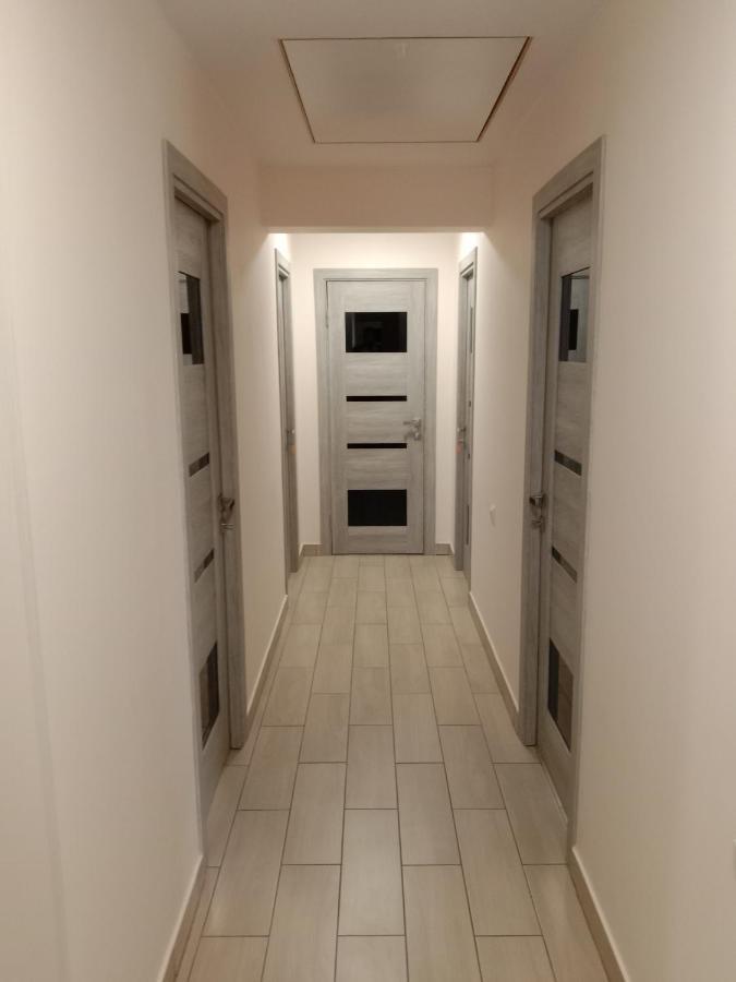 105 Appartement Khmelʼnytsʼkyy Buitenkant foto