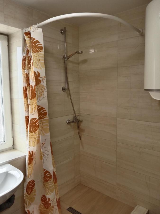 105 Appartement Khmelʼnytsʼkyy Buitenkant foto