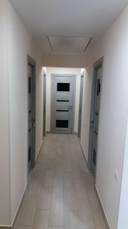 105 Appartement Khmelʼnytsʼkyy Buitenkant foto